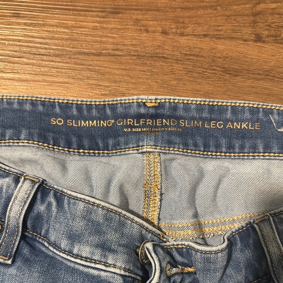 Chico's So Slimming Girlfriend Slim Leg Ankle Jeans Size 3R - Picture 2 of 4